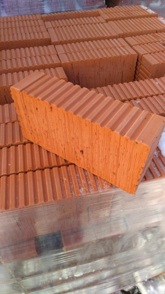 Кирпич полнотелый одинарный М-150 КАШИРА